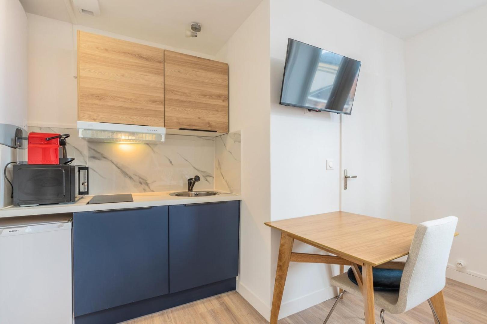 ליל Equipped Studio - Near Train Stations מראה חיצוני תמונה